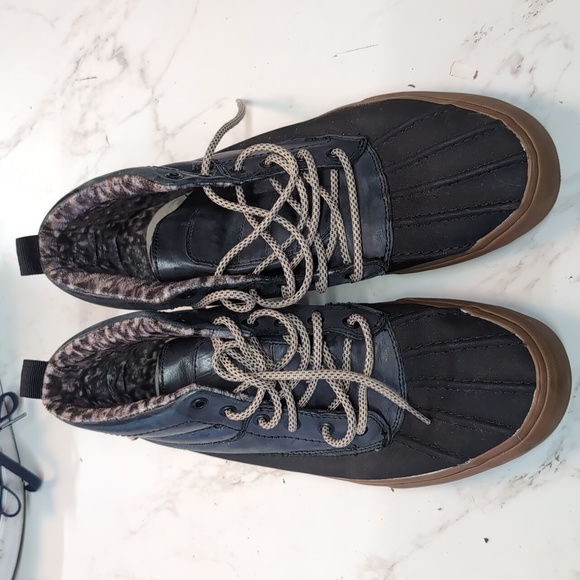 Vans Other - Vans SK8 HI MTE 1 shoes sz 11.5